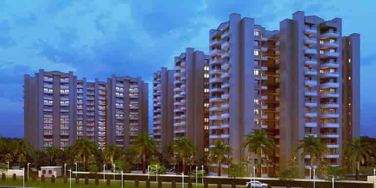 ready to move flats in Rustle court lucknow 